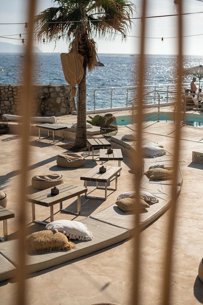 Hotel Maya Beach Resort