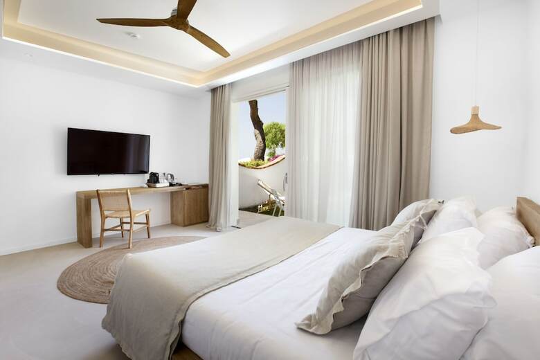 Hotel Maya Beach Resort