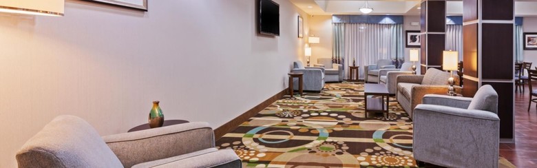 Hotel Holiday Inn Express & Suites Cleveland