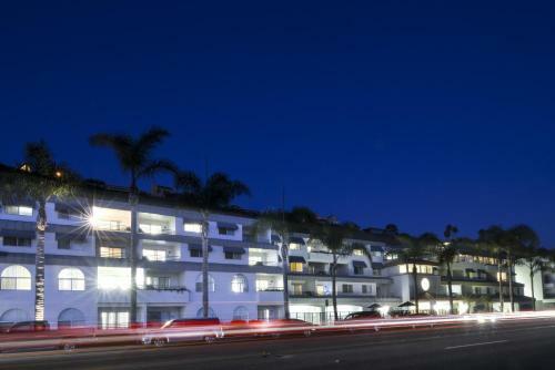 Hotel Riviera Shores Resort