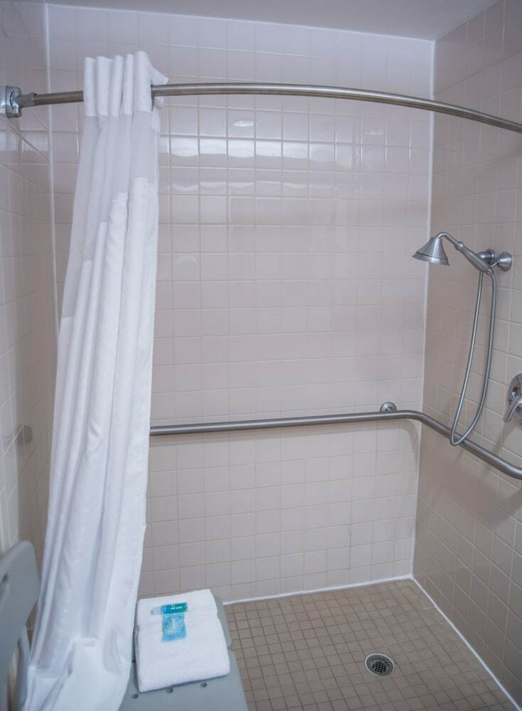 Holiday Inn Express Hotel & Suites Conover - Hickory Area