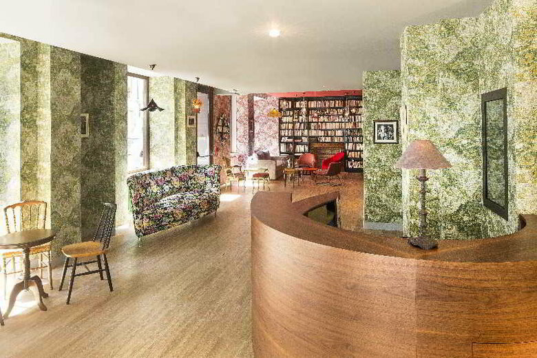 Josephine Hotel