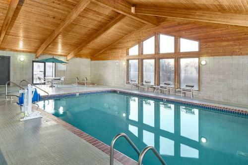 Hotel Americinn Lodge & Suites Burlington