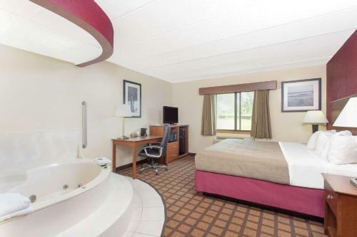 Hotel Americinn Lodge & Suites Burlington