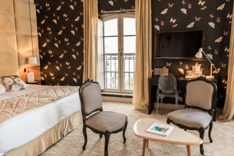 Hotel De Silhouette