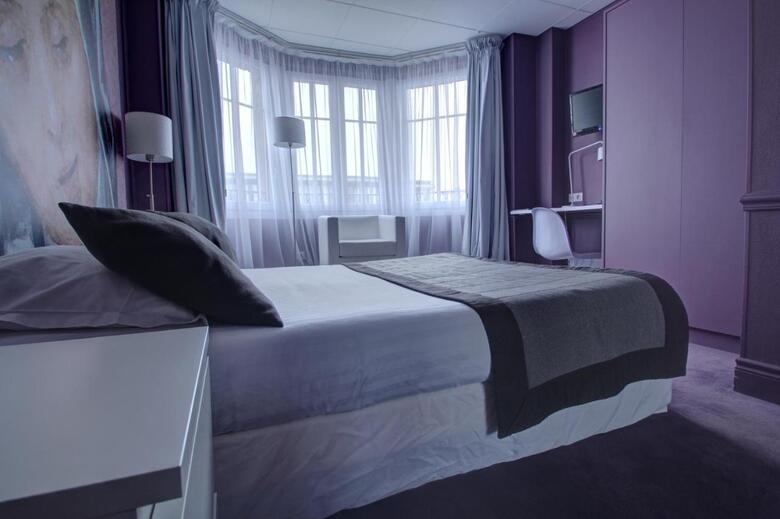 Cecyl Hotel