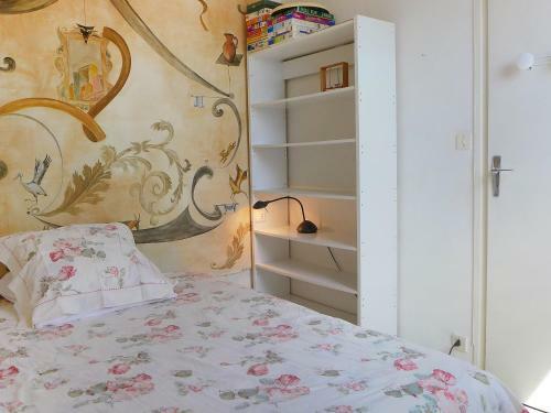 Apartment Porte St Louis