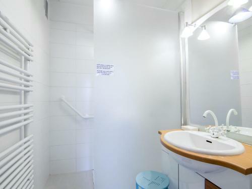 Apartment Porte St Louis