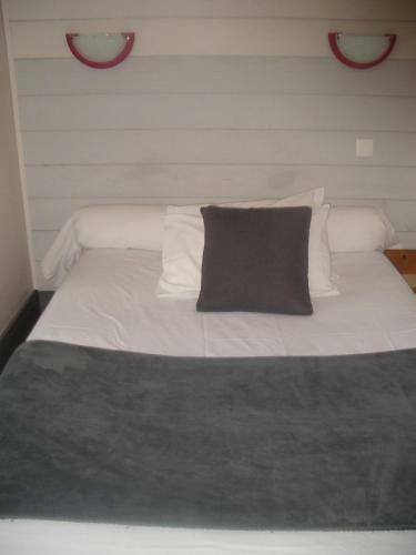 Hotel Les Chiens Du Guet