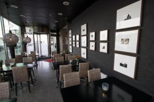 Maudes Hotel Solna