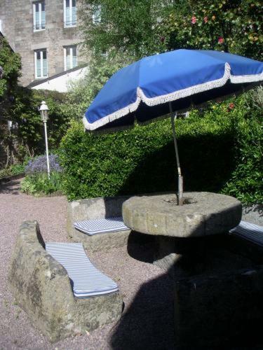 Hotel H�tel Le D'avaugour - Logis