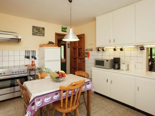 Holiday Home La Lezardiere Belvaux Rochefort