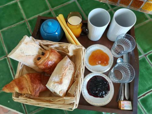 Cassis Hostel