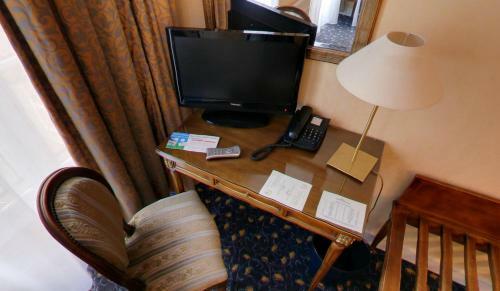 Churchill Hotel