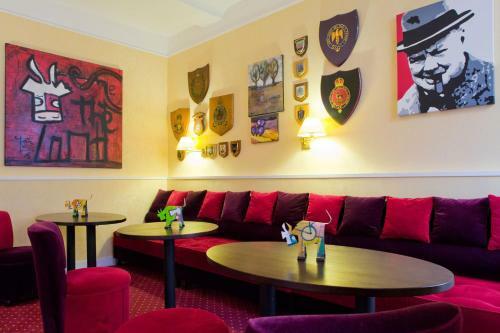 Churchill Hotel
