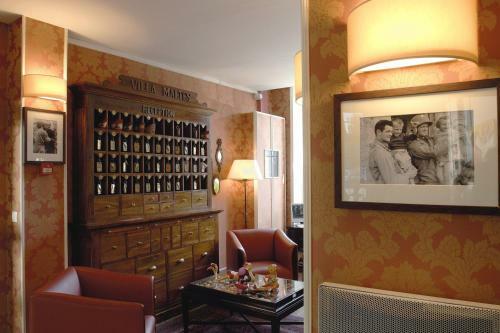 Churchill Hotel