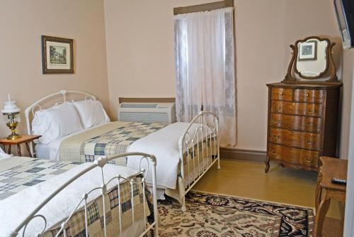 Hotel Mcgregor's Landing