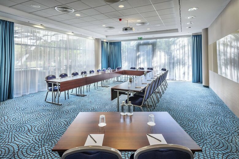 Hotel Courtyard By Marriott Prague City