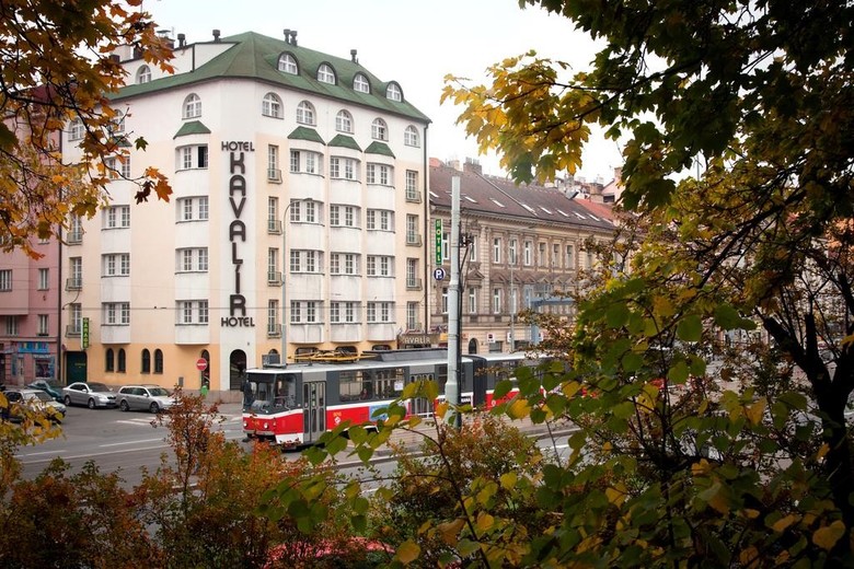 Kavalir Hotel