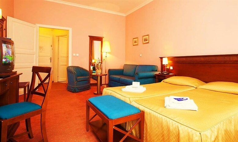 Hotel Louis Leger