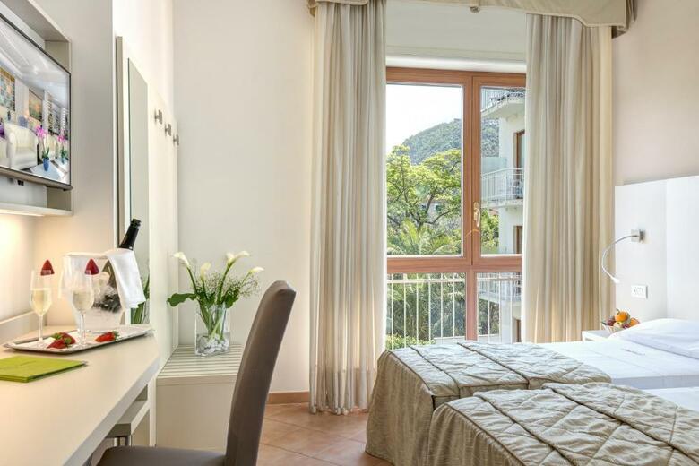 Hotel Caravel