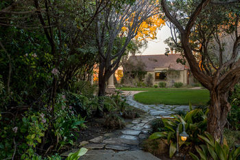Hotel Wyndham Garden The Pierpont Inn