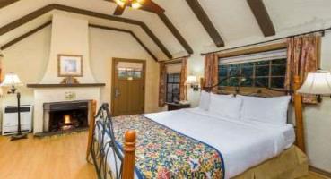 Hotel Wyndham Garden The Pierpont Inn