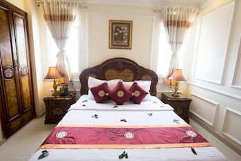 Louis Hotel
