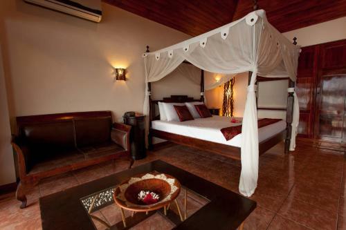 Hotel Sunset Bungalows Resort