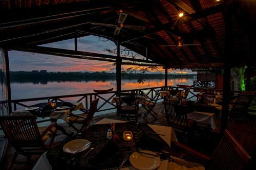 Hotel Sunset Bungalows Resort