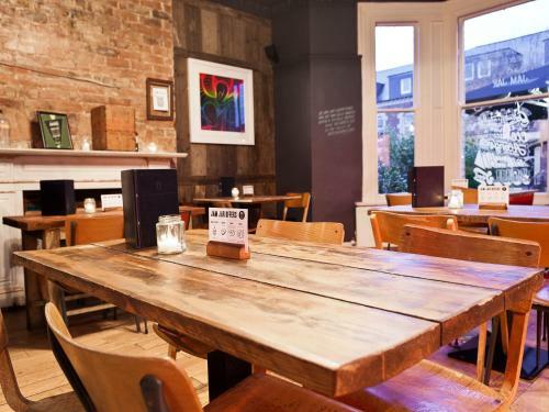 The New George Hotel