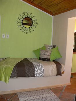 Hostal Orange-ville Guesthouse