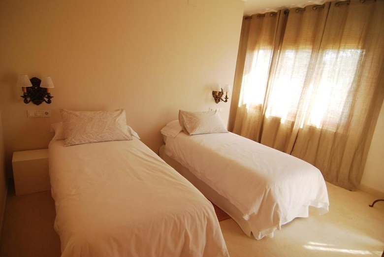 Hostal Montjuic Bed & Breakfast
