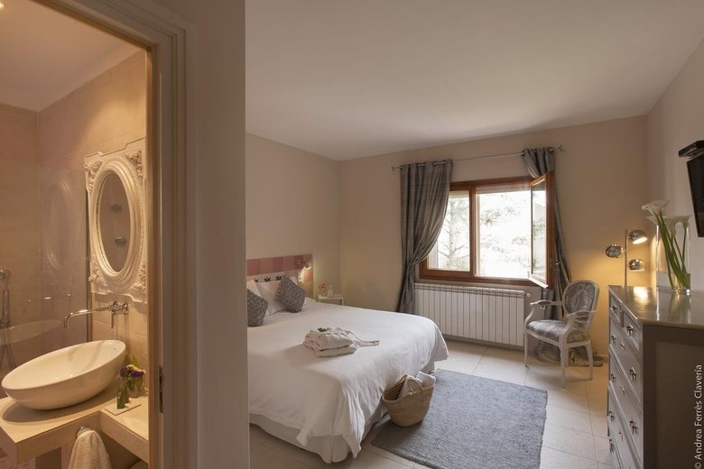Hostal Montjuic Bed & Breakfast