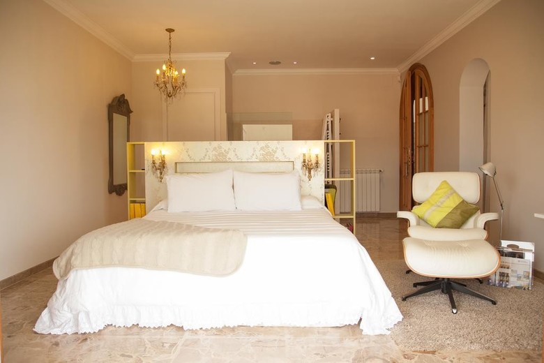 Hostal Montjuic Bed & Breakfast