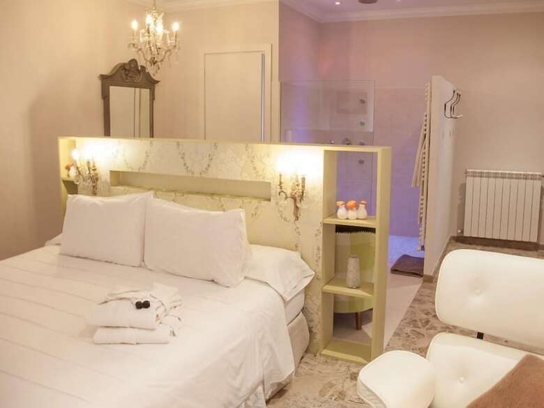 Hostal Montjuic Bed & Breakfast