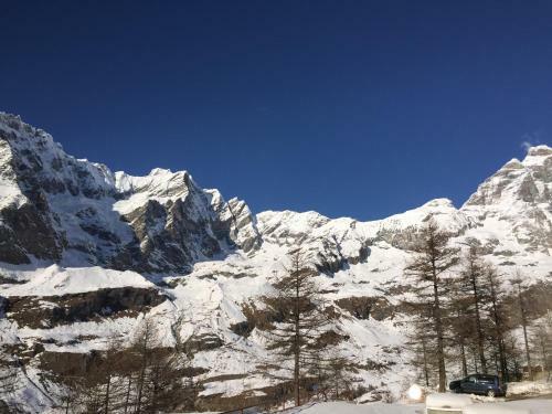 White Apartments Cervinia
