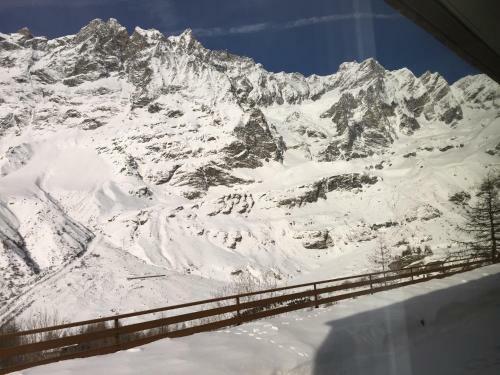 White Apartments Cervinia