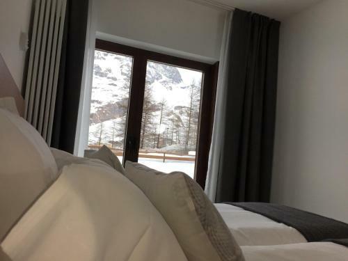 White Apartments Cervinia