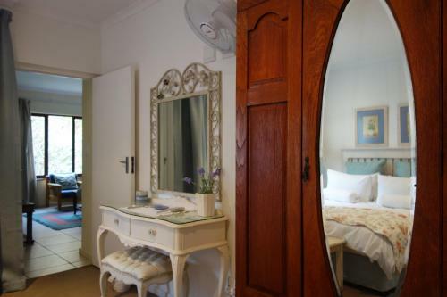 Hostal Cherry Berry Guest House