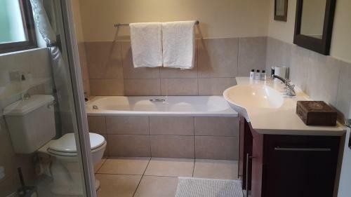 Hostal Cherry Berry Guest House