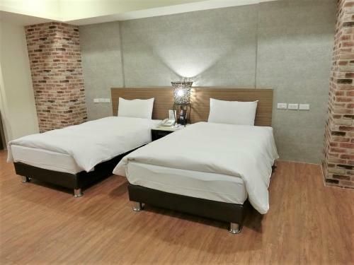 Summer Terminal Hotel