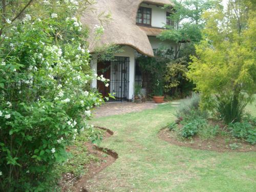 Hostal Oaktree Lodge Guest House