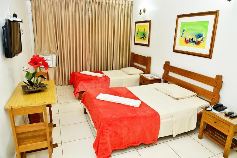 Max Hotel