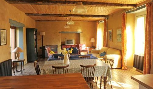 Le Tertre Ychot