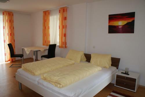 Hostal Gasthof Bauer