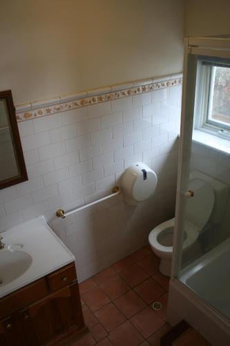 Glenelg Beach Hostel