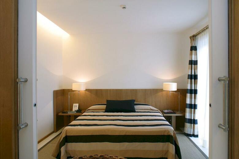 Hotel Rota Suites
