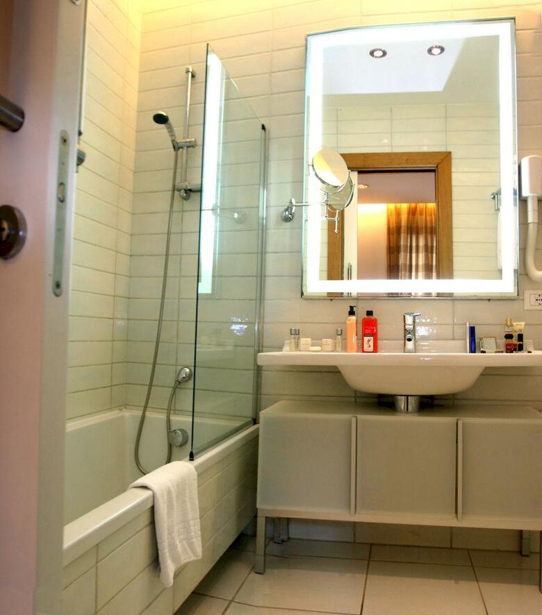 Hotel Rota Suites