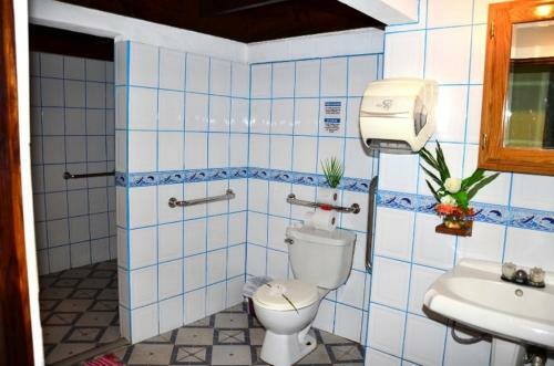 Hotel Rancho De La Playa
